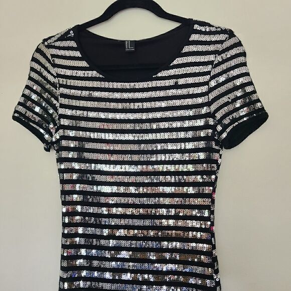 Forever 21 Black Striped Sequin Bodycon Dress Women's Size Medium - Picture 4 of 8